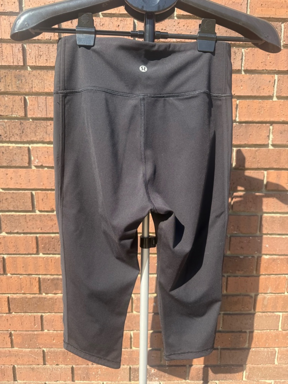 Lululemon Align High-Rise Cropped Leggings Pants Womens Size 6 Black LW6AD8S EUC